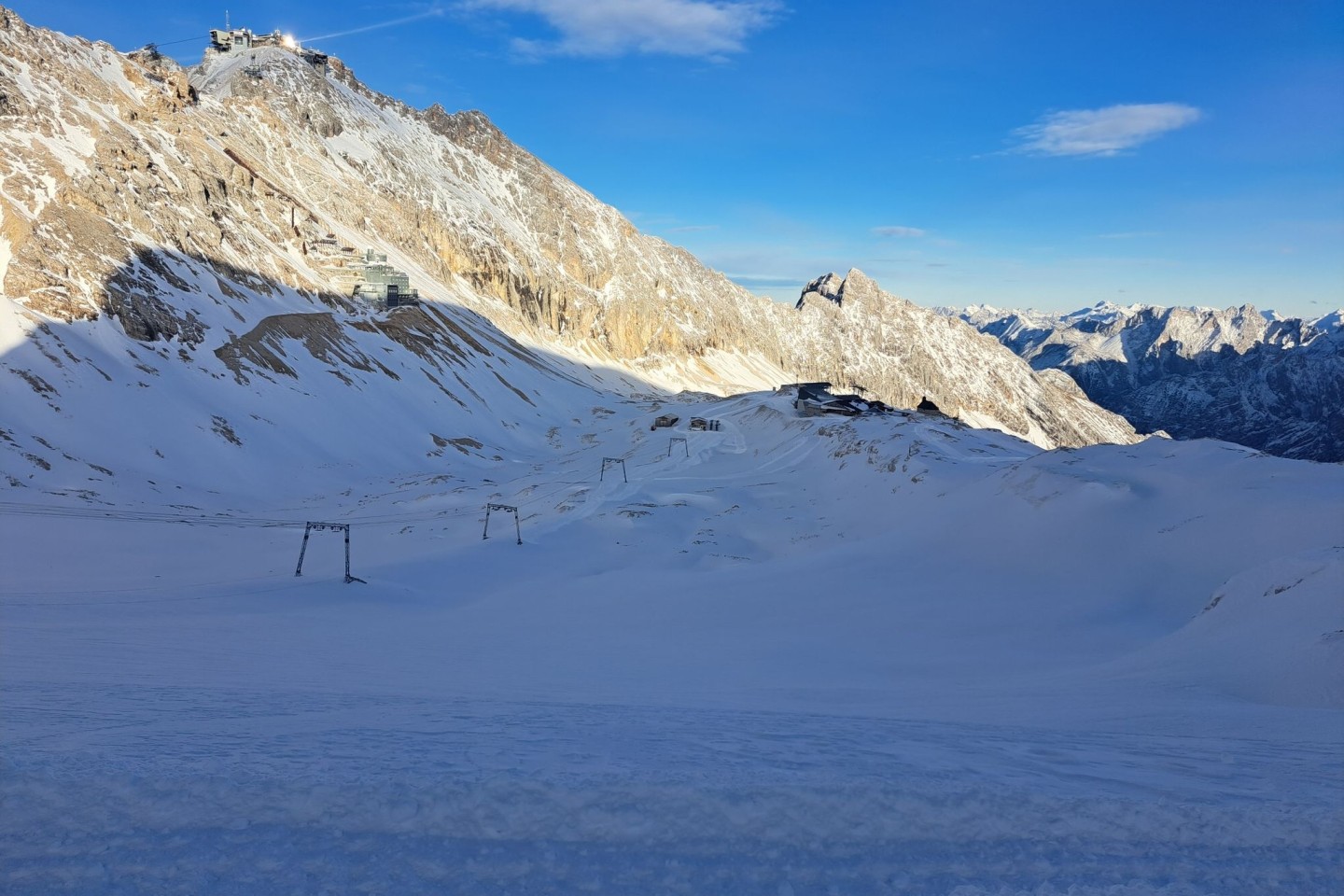 Am 1. Dezember will die Zugspitze in die Wintersaison starten.
