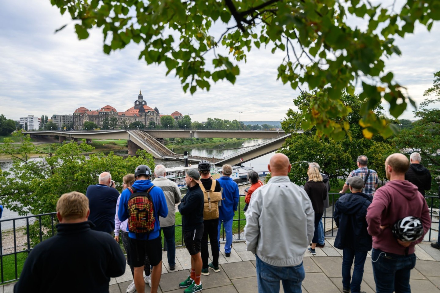 Hier fährt erstmal nichts mehr: Bis auf Weiteres bleibt die Brücke komplett gesperrt.