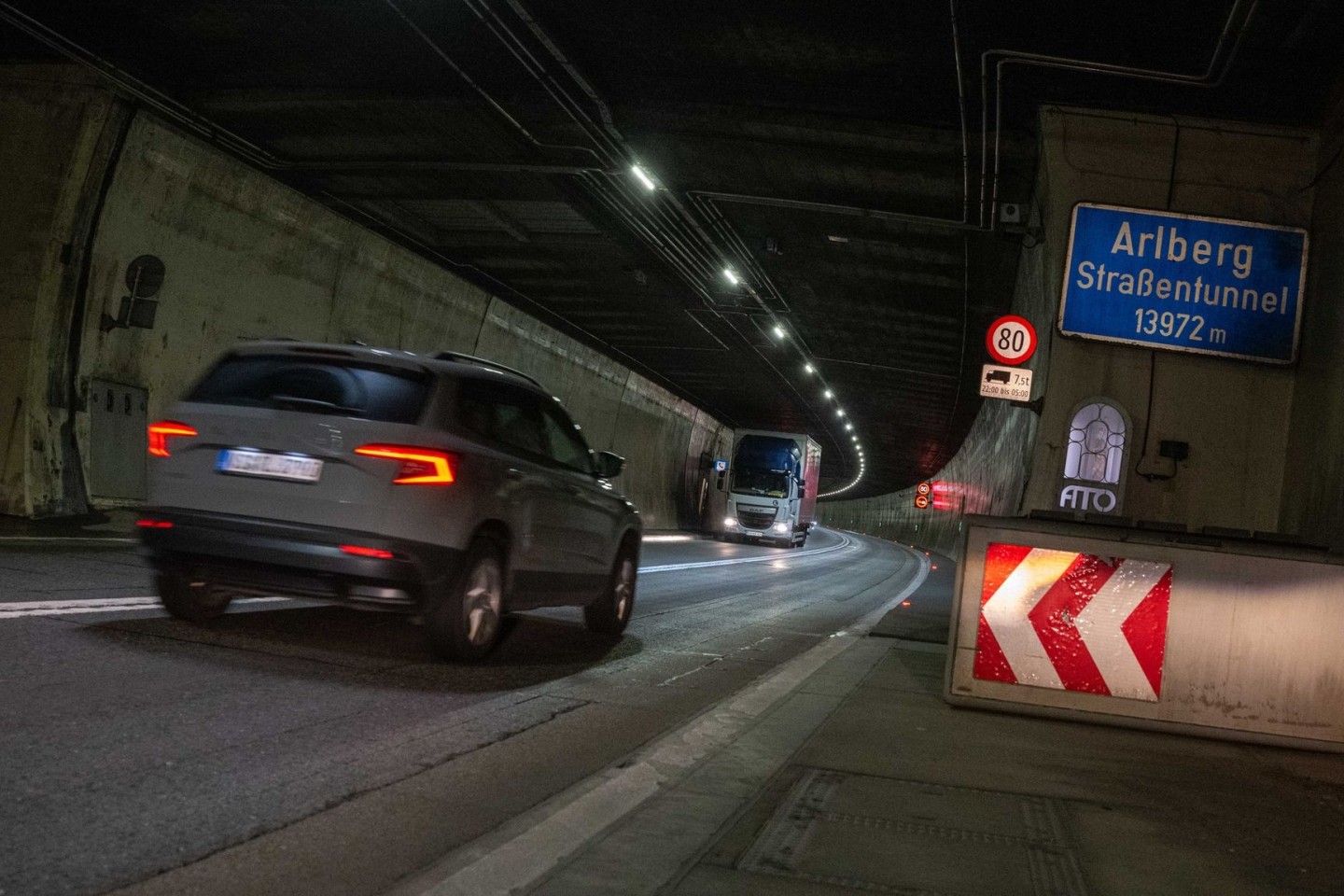 Der Arlbergtunnel soll pünktlich zur Wintersaison wieder eröffnet werden.